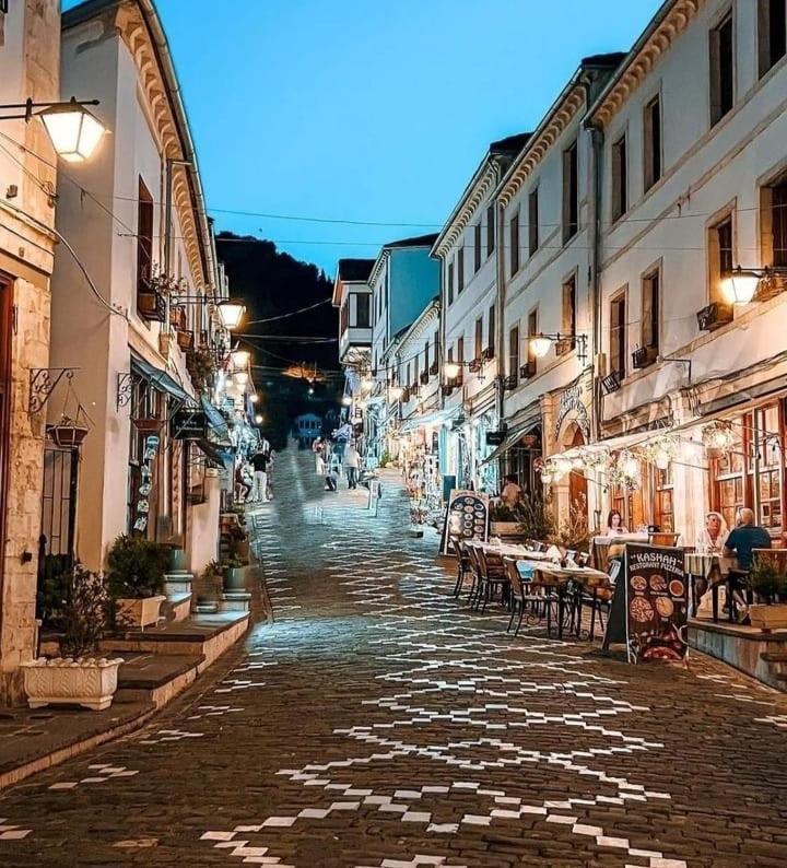 Sofia'S Modern Apartment Gjirokastër المظهر الخارجي الصورة
