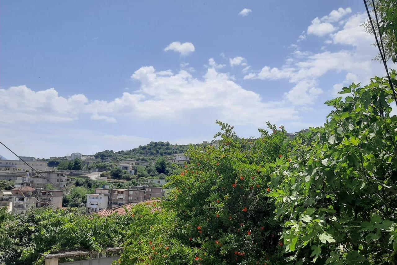 Sofia'S Modern Apartment Gjirokastër المظهر الخارجي الصورة